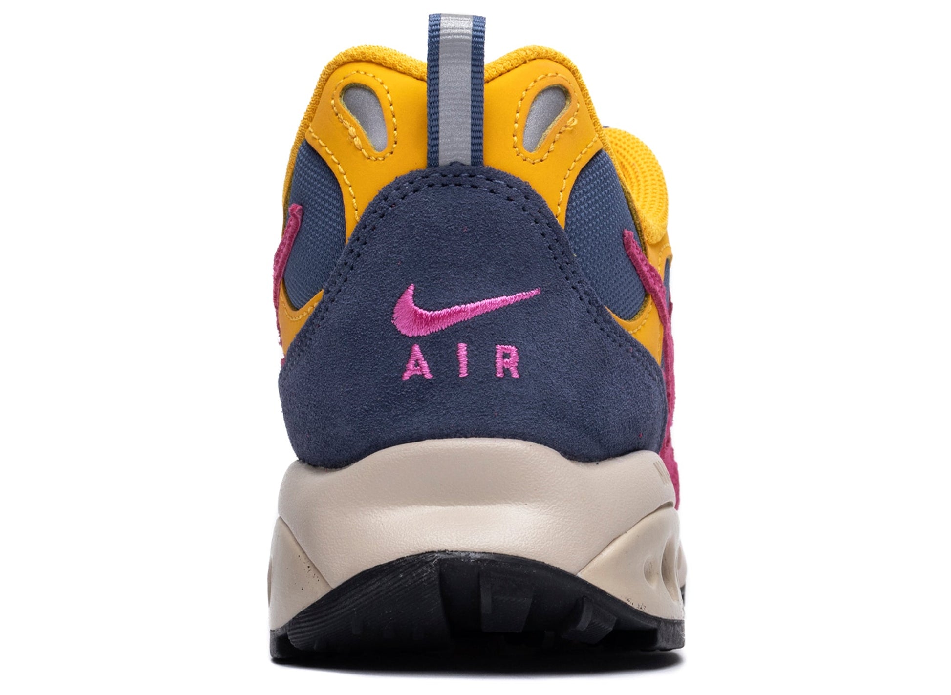 studio-shot-v9-36725