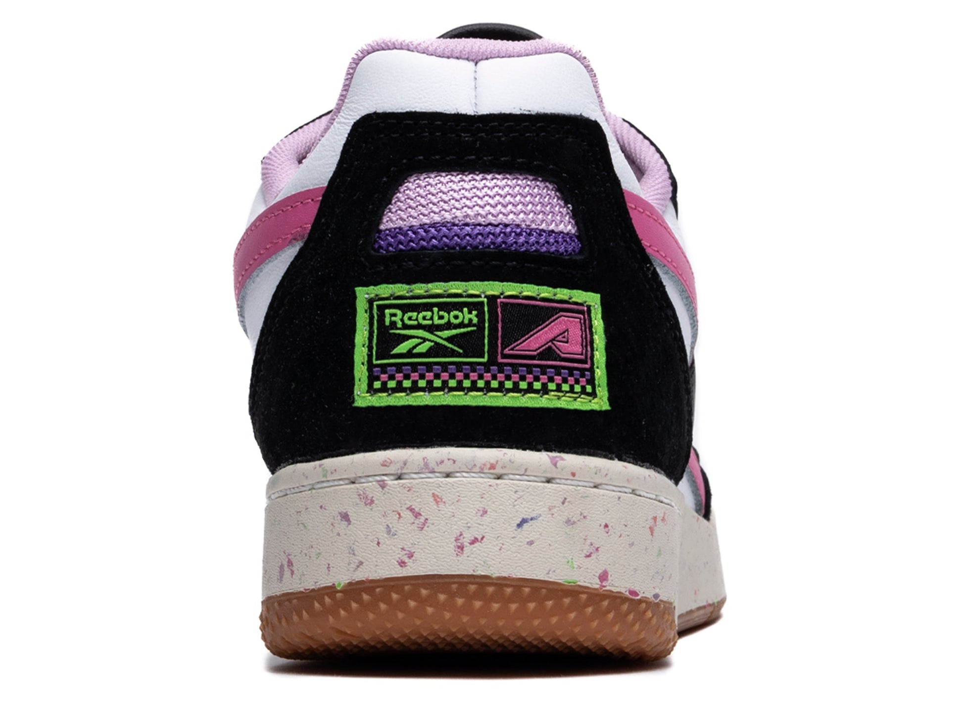 studio-shot-v9-22967