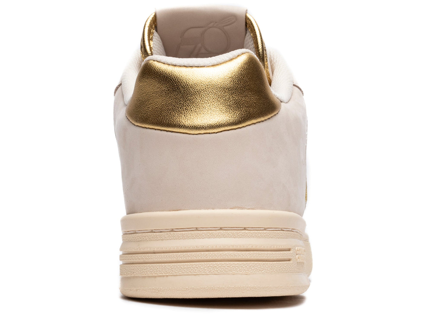 studio-shot-v9-37108