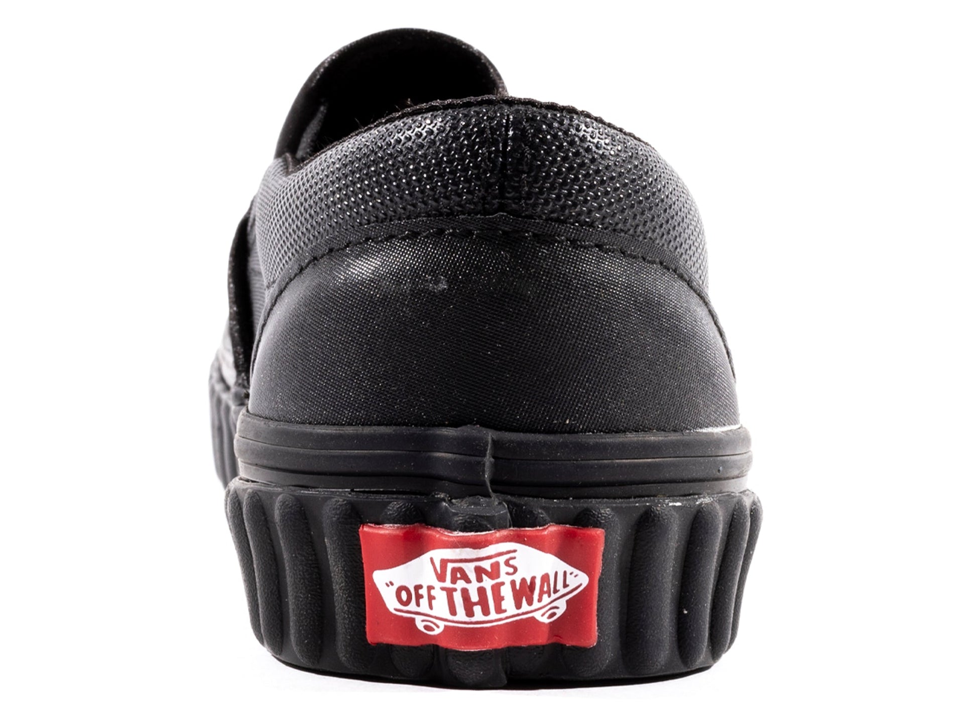 studio-shot-v9-71820