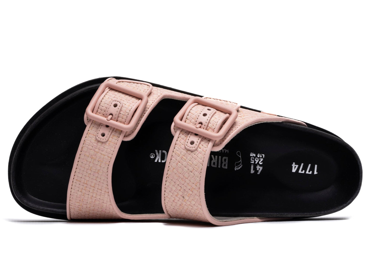 studio-shot-v9-66750