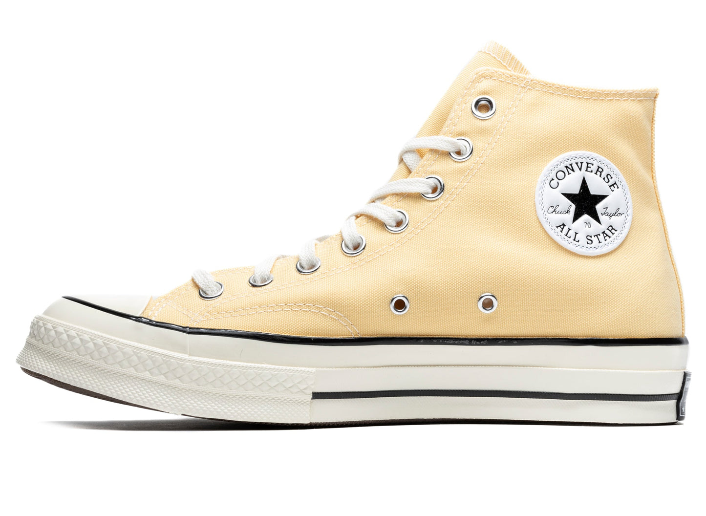 studio-shot-v9-90475