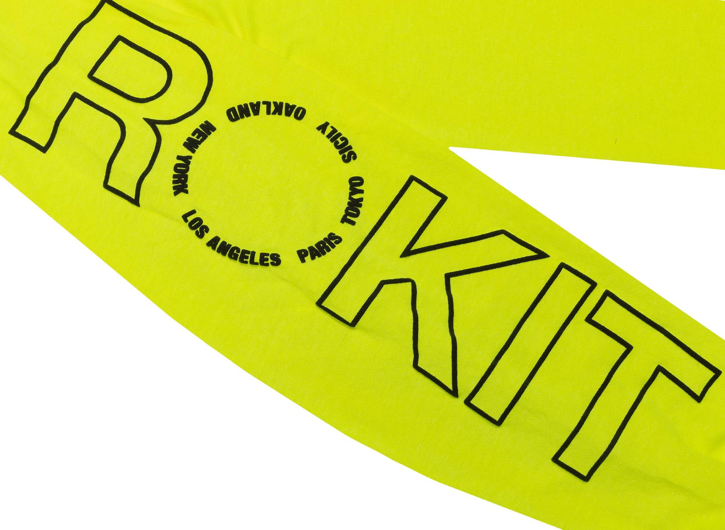 studio-shot-v9-49995