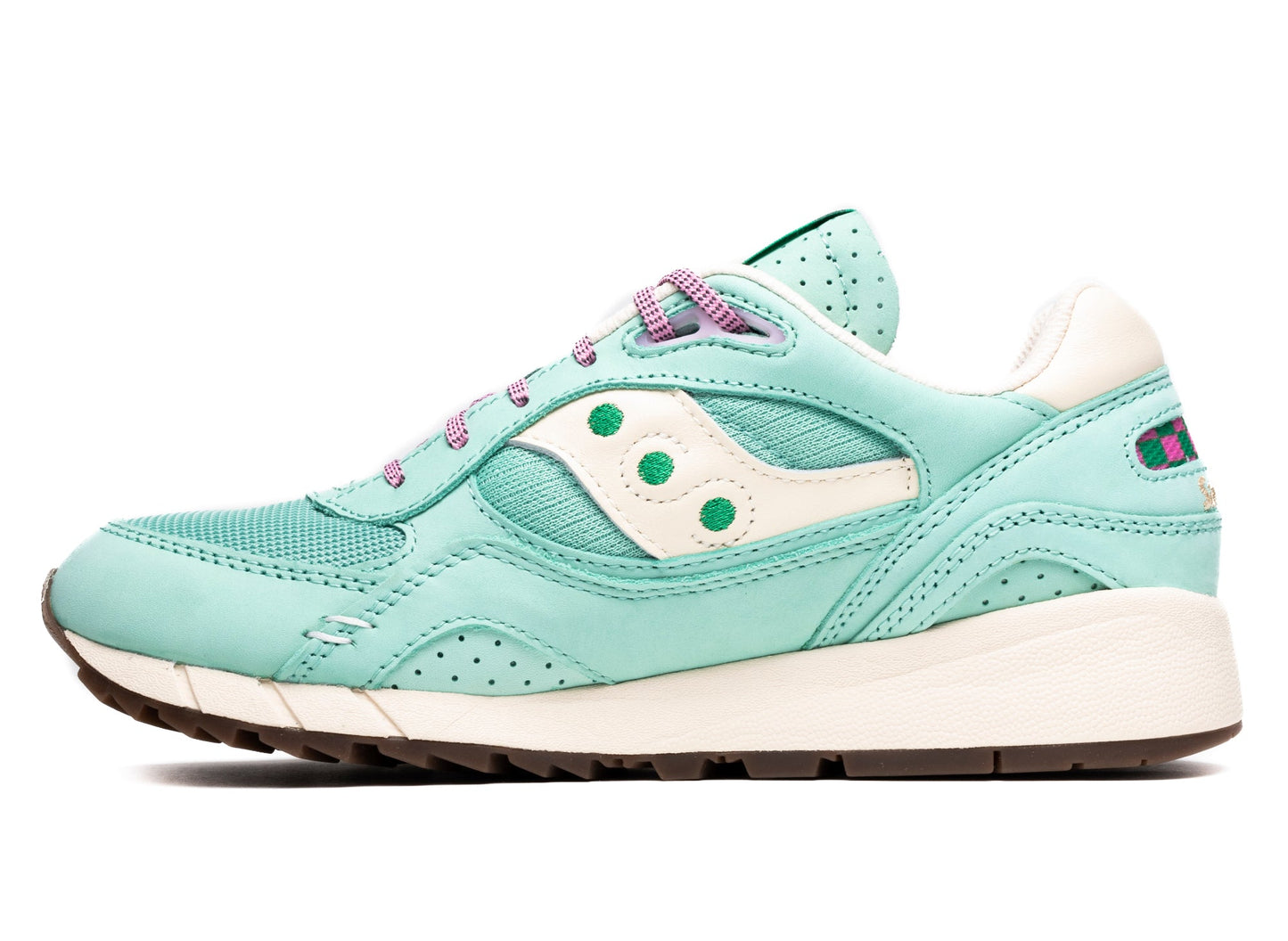 studio-shot-v9-17669