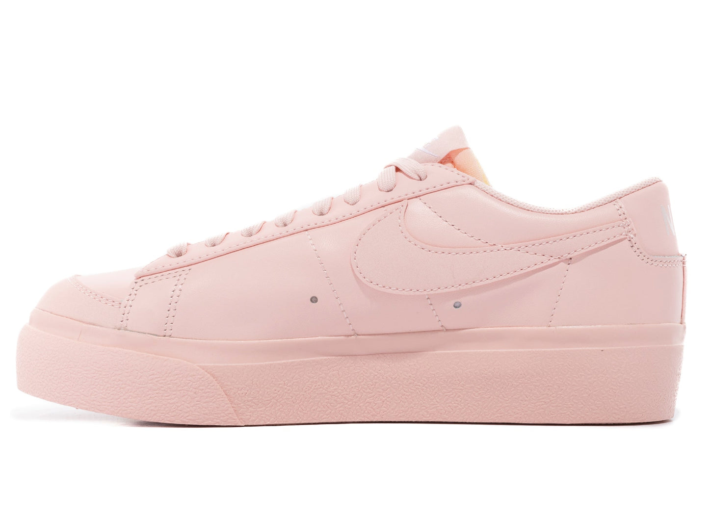 studio-shot-v9-82687