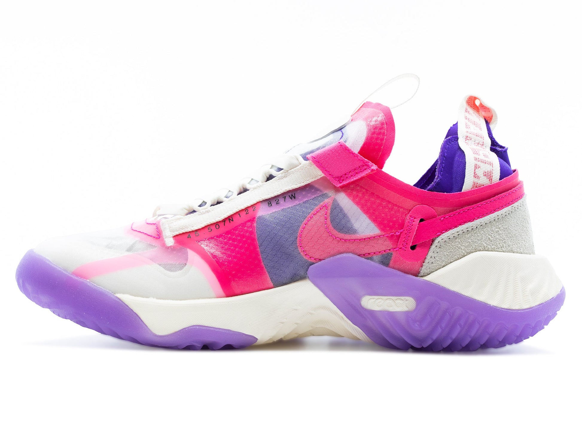 studio-shot-v9-85270