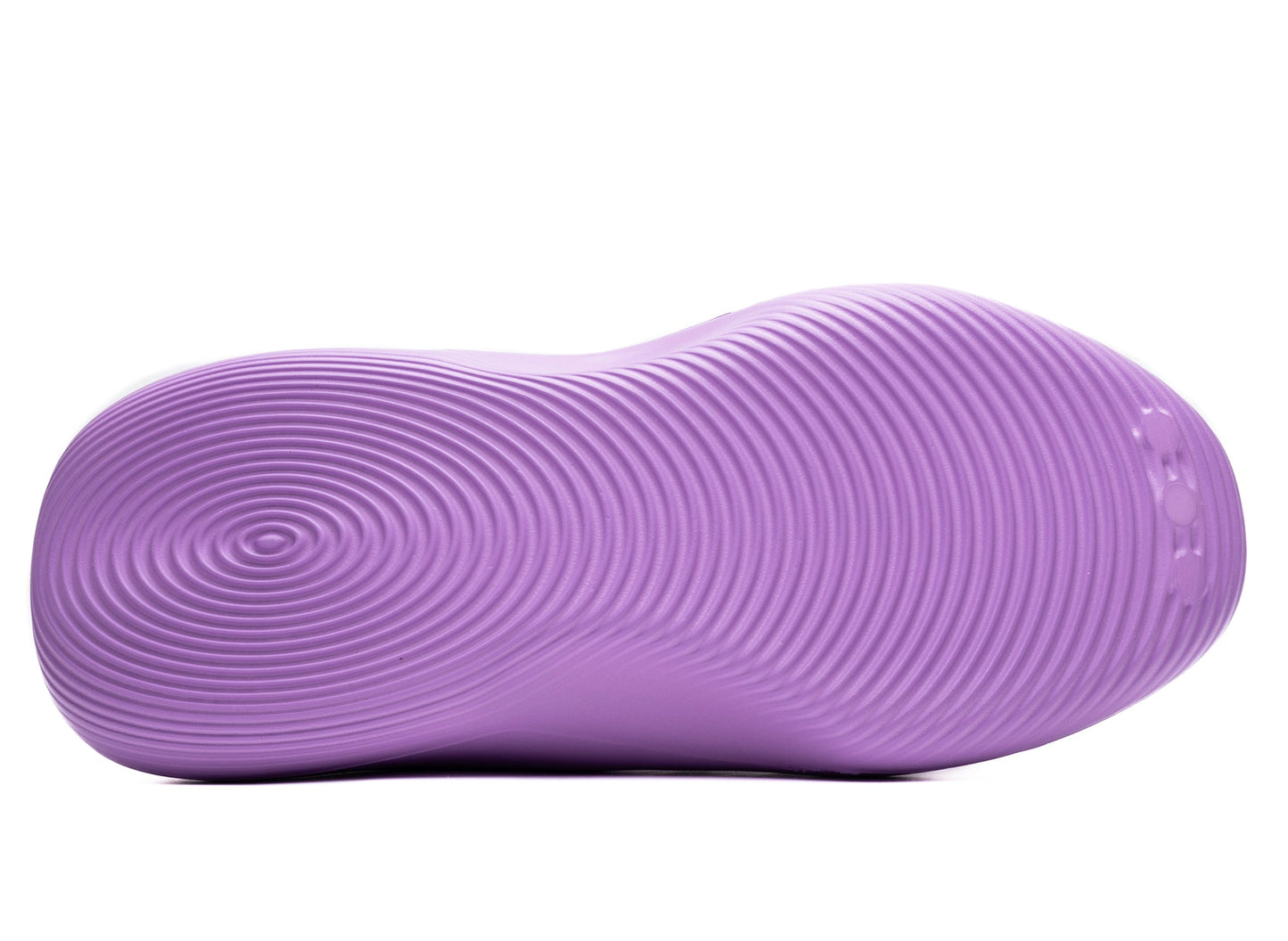 studio-shot-v9-50402