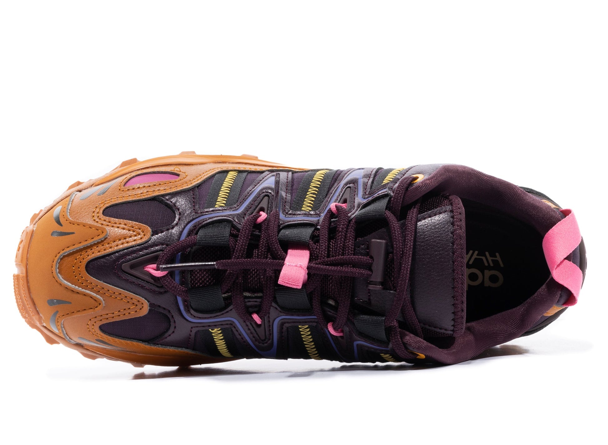 studio-shot-v9-65921