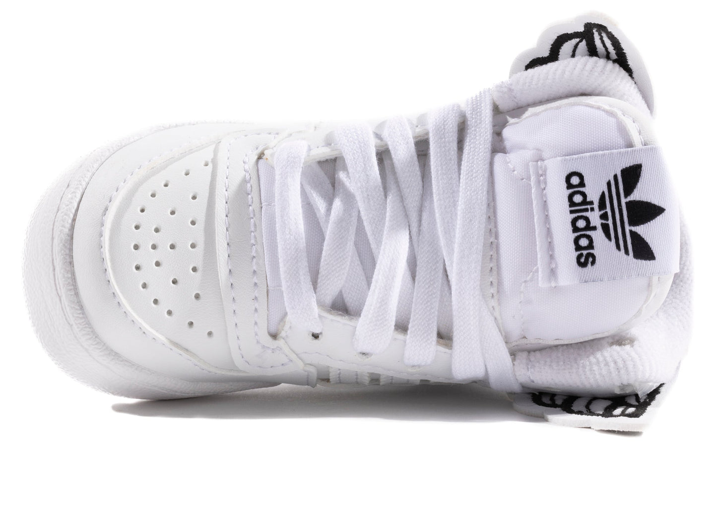 studio-shot-v9-50802