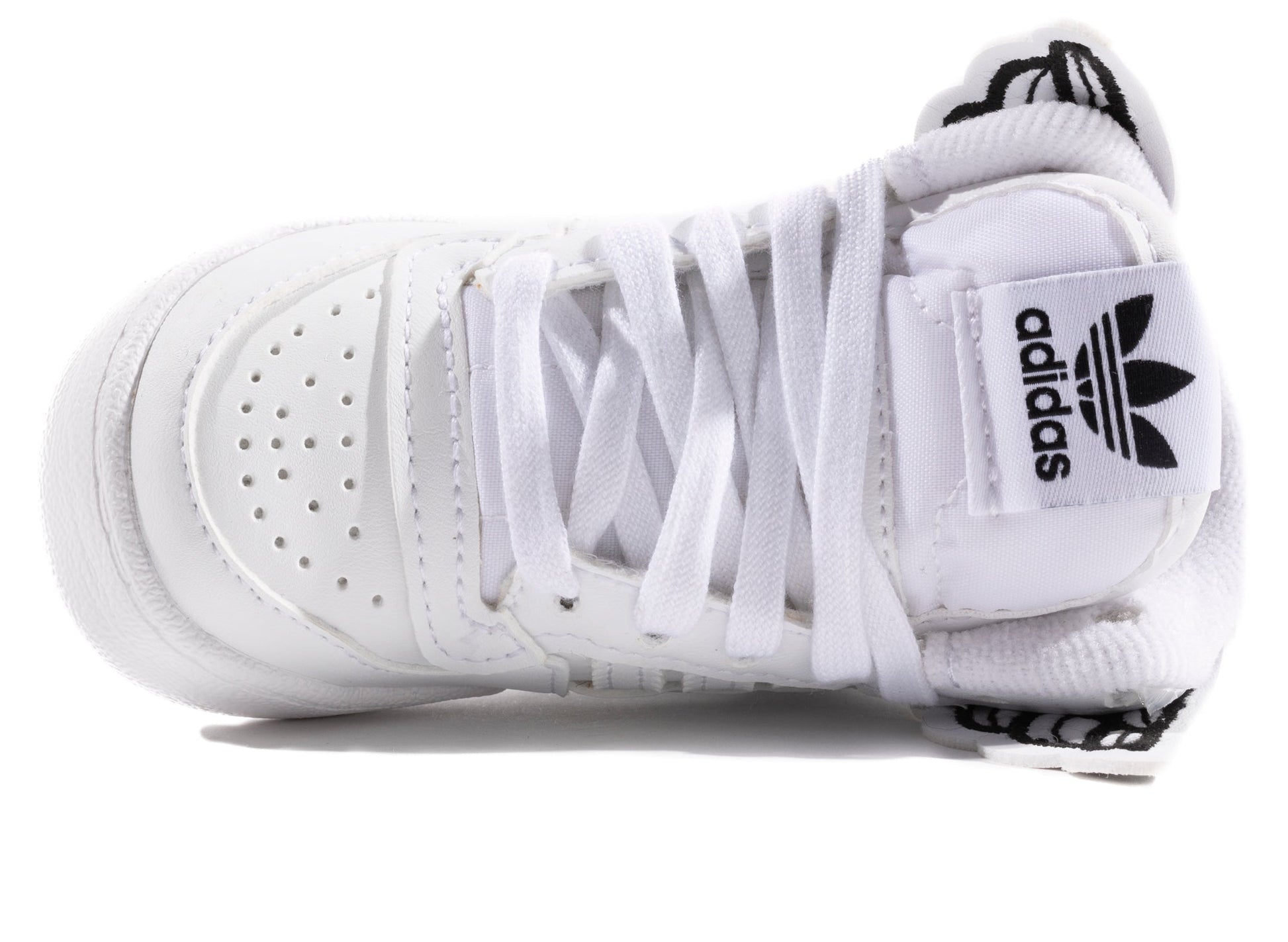 studio-shot-v9-50802