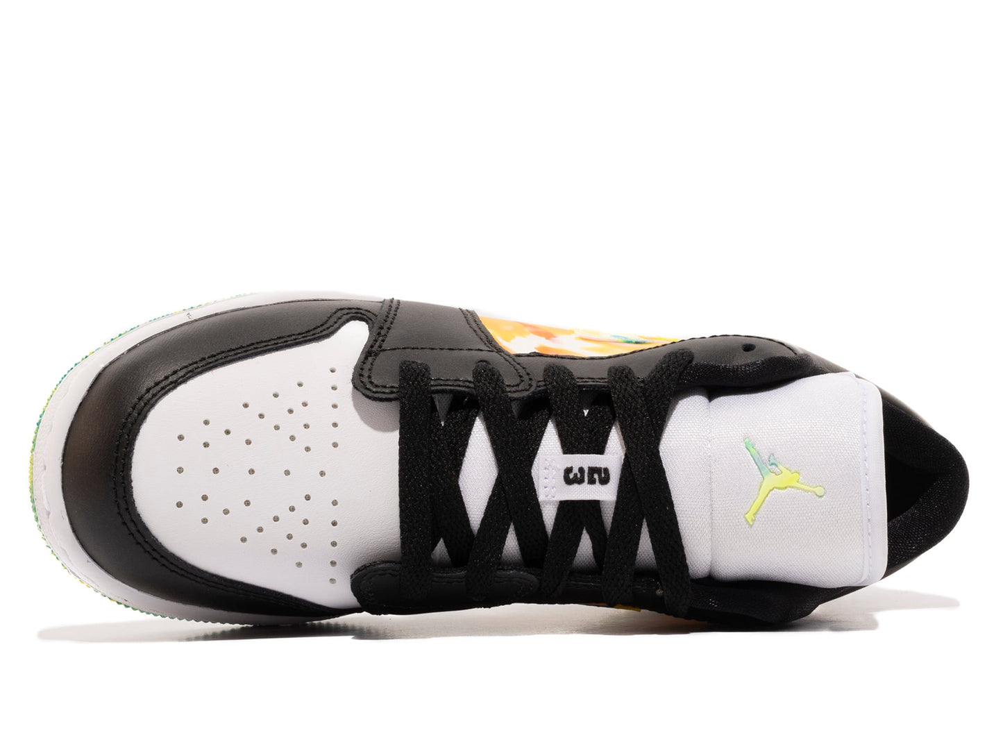 studio-shot-v9-66072