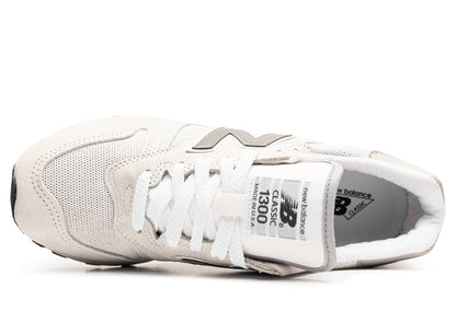 studio-shot-v9-25075