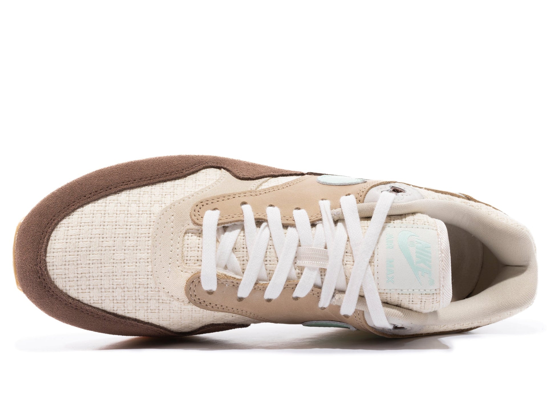 studio-shot-v9-84941