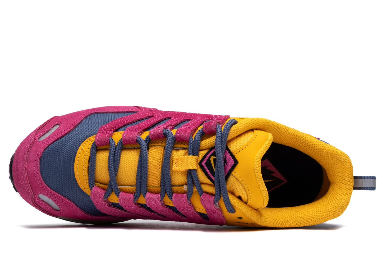 studio-shot-v9-61383