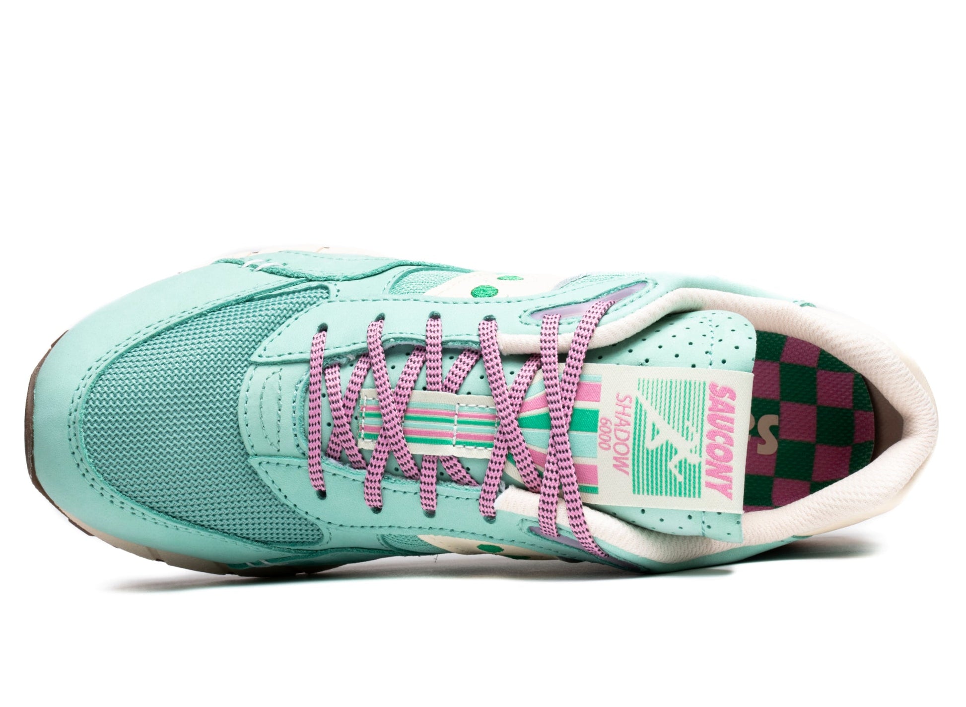 studio-shot-v9-50212