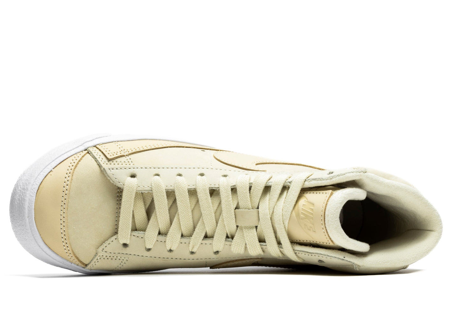 studio-shot-v9-10385