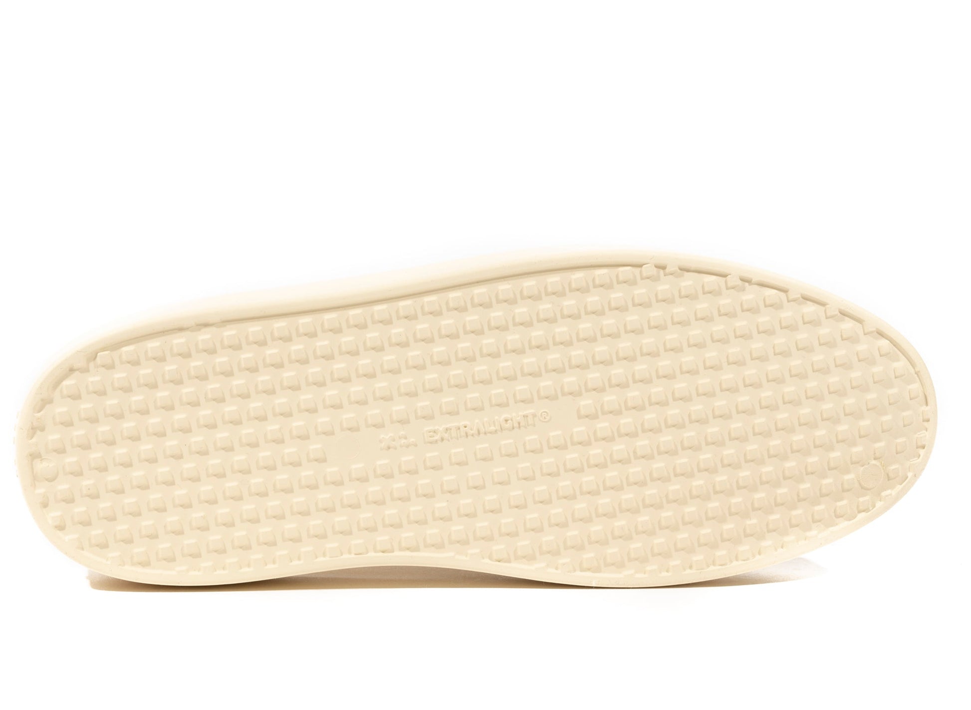 studio-shot-v9-61040