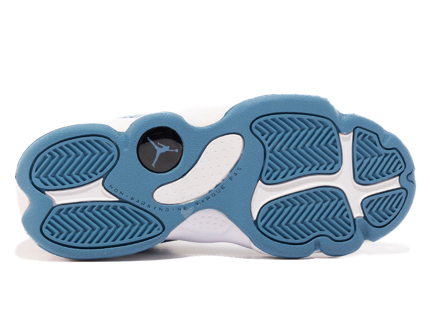 studio-shot-v9-10258