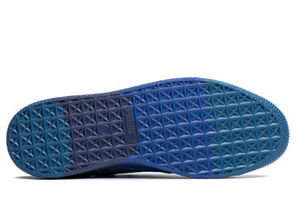 studio-shot-v9-71317