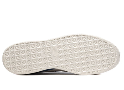 studio-shot-v9-66109