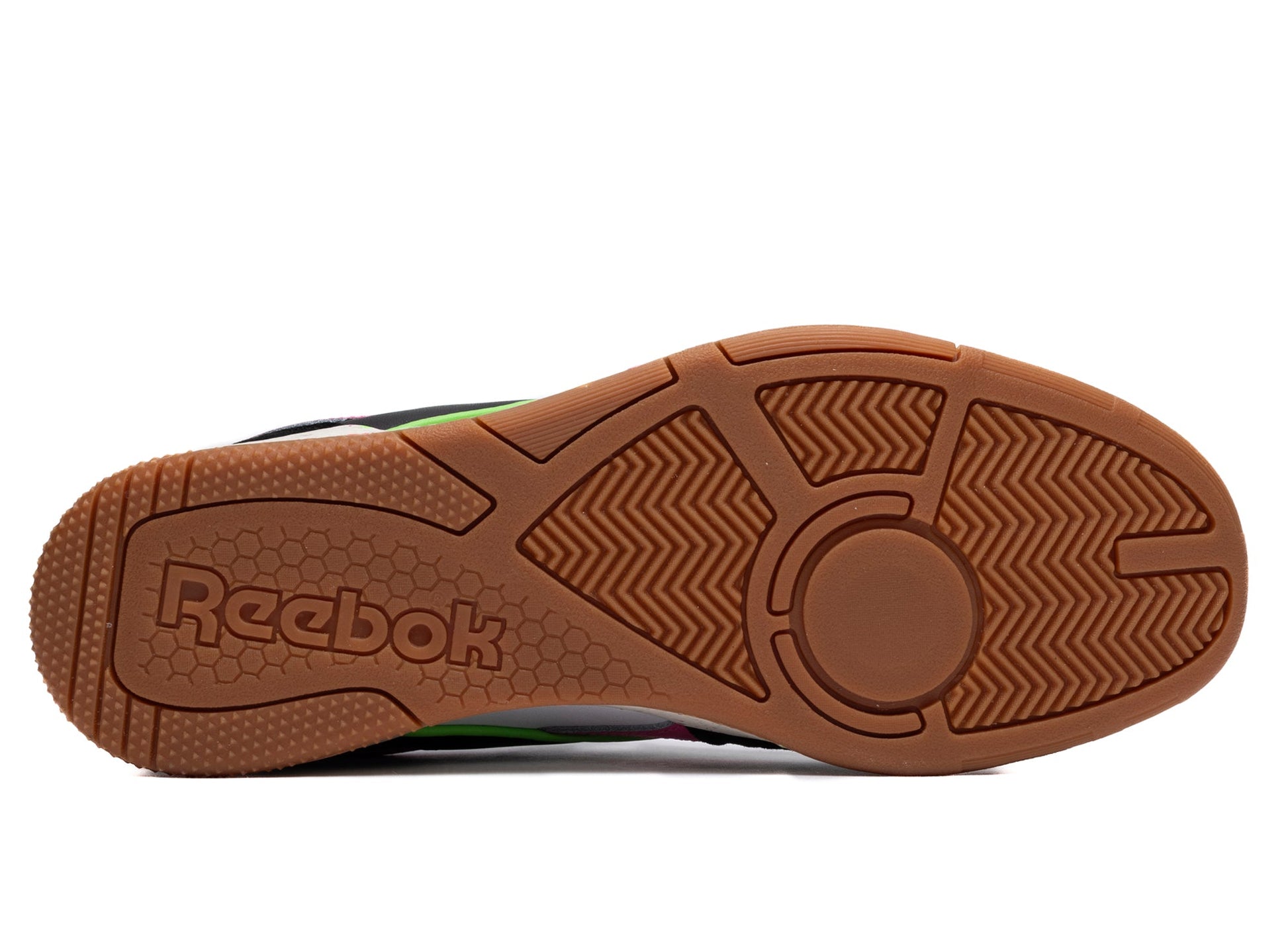 studio-shot-v9-58305