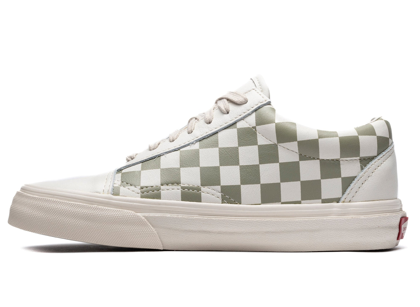 studio-shot-v9-88633