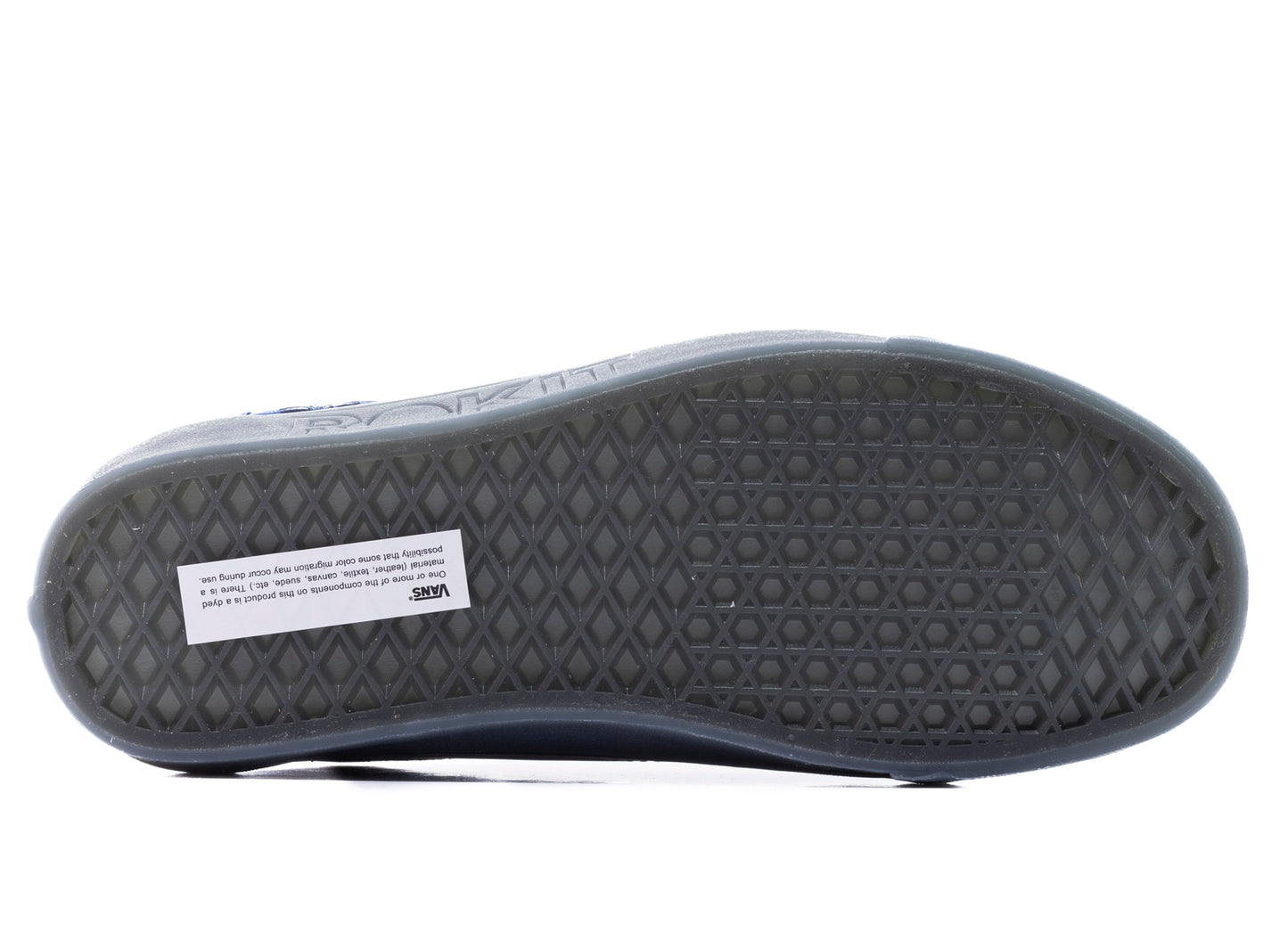 studio-shot-v9-45269