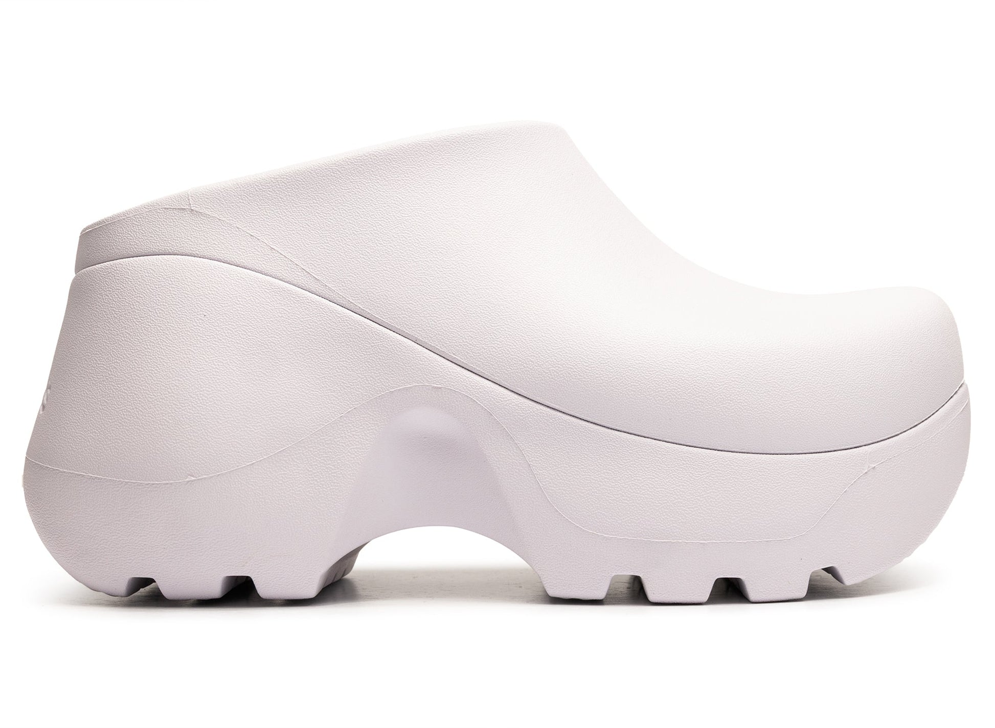 studio-shot-v9-71444