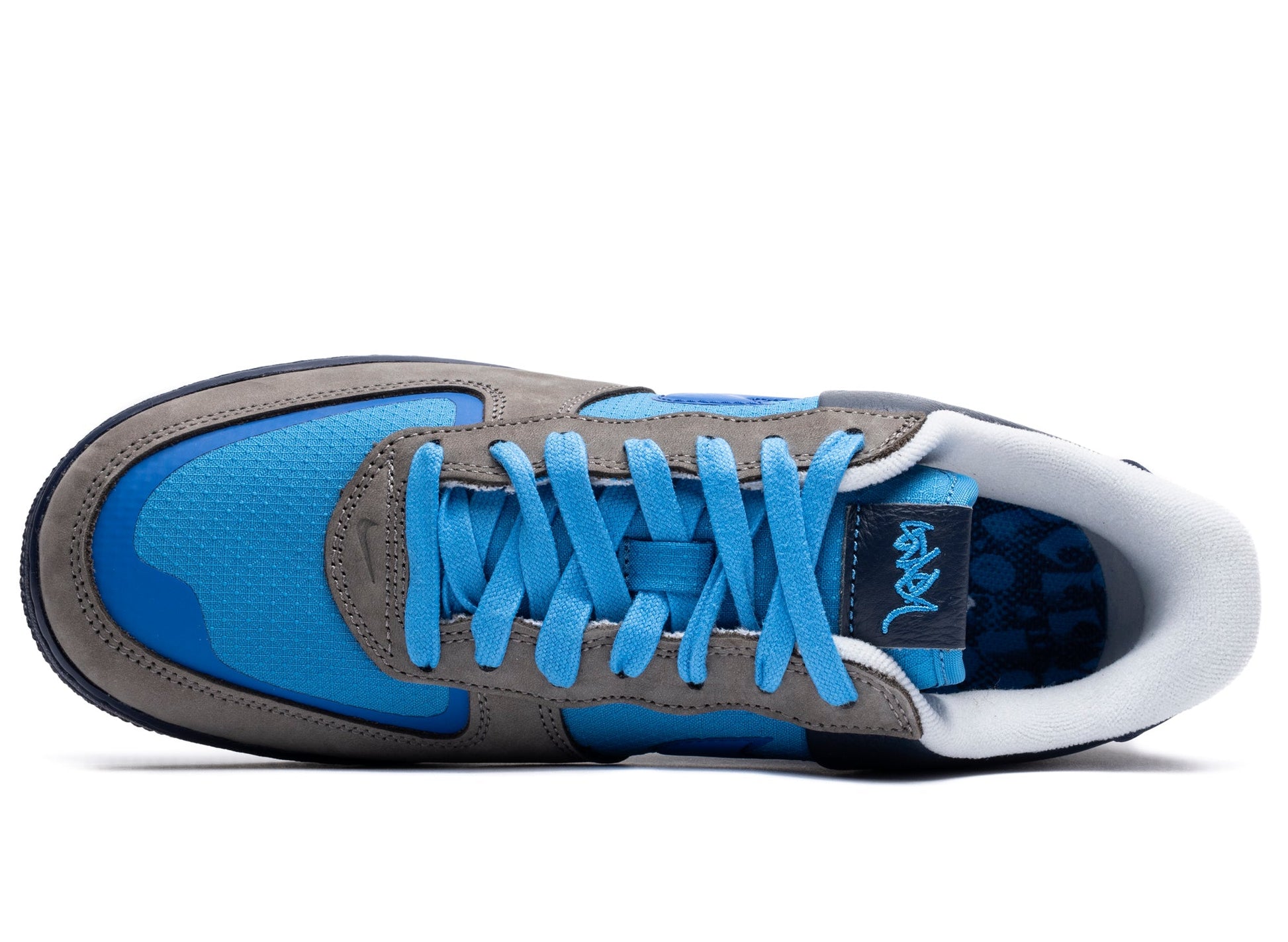 studio-shot-v9-52115