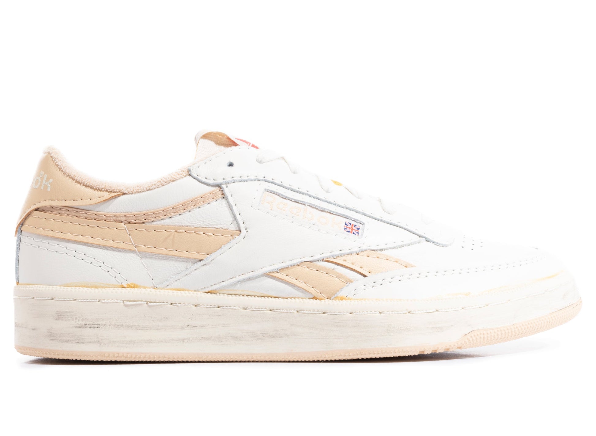 studio-shot-v9-53520