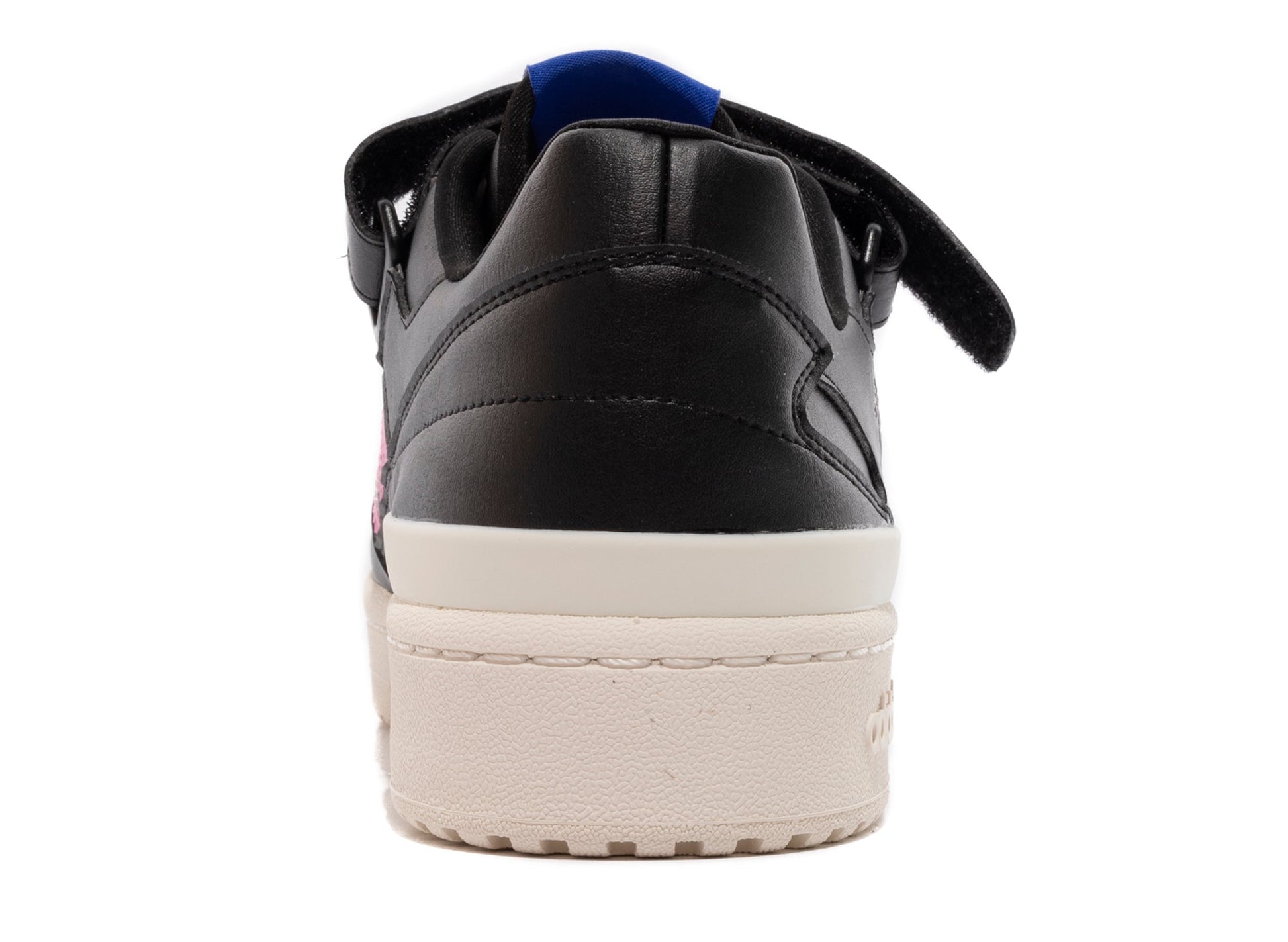 studio-shot-v9-21758