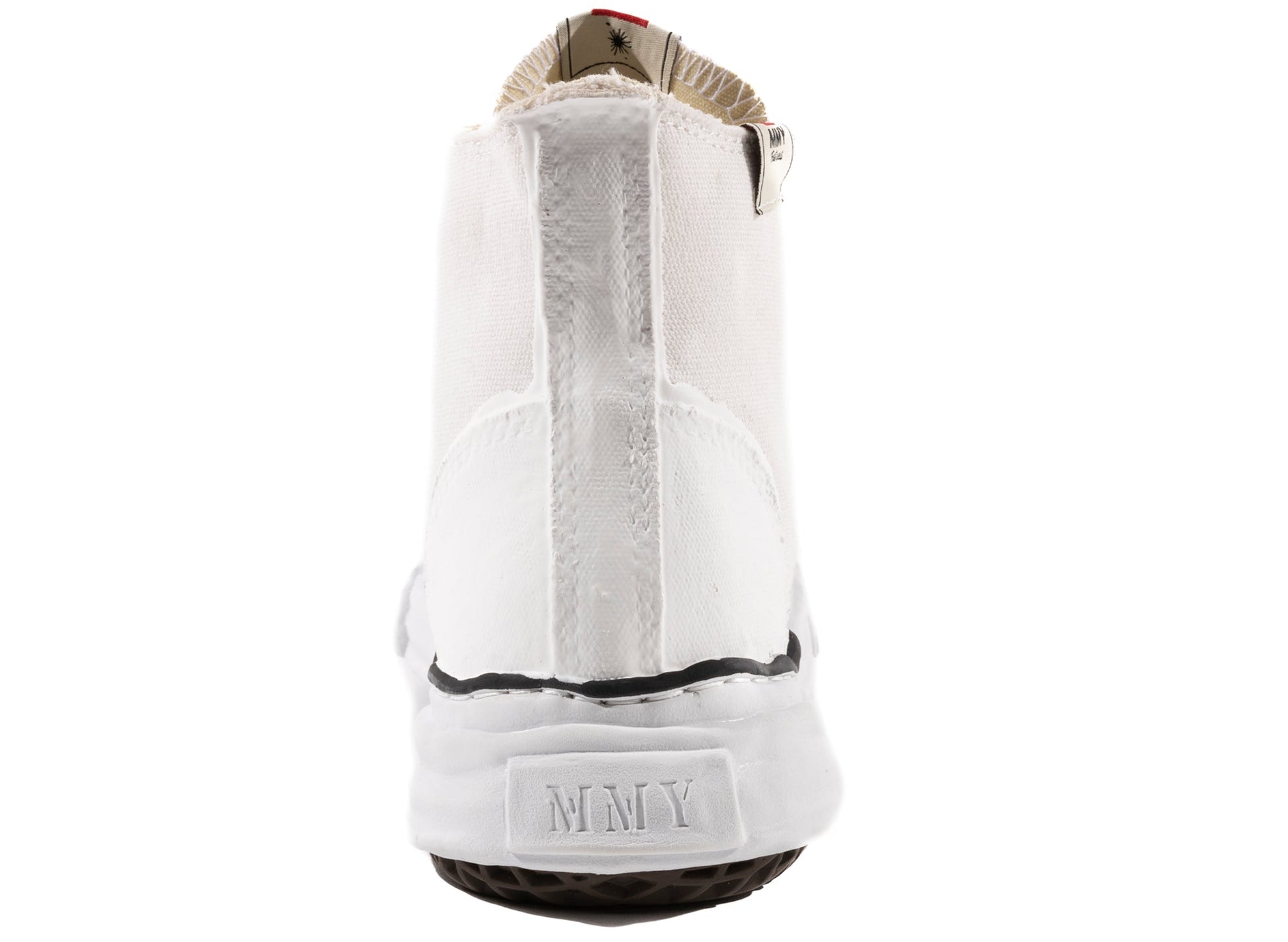 studio-shot-v9-40756