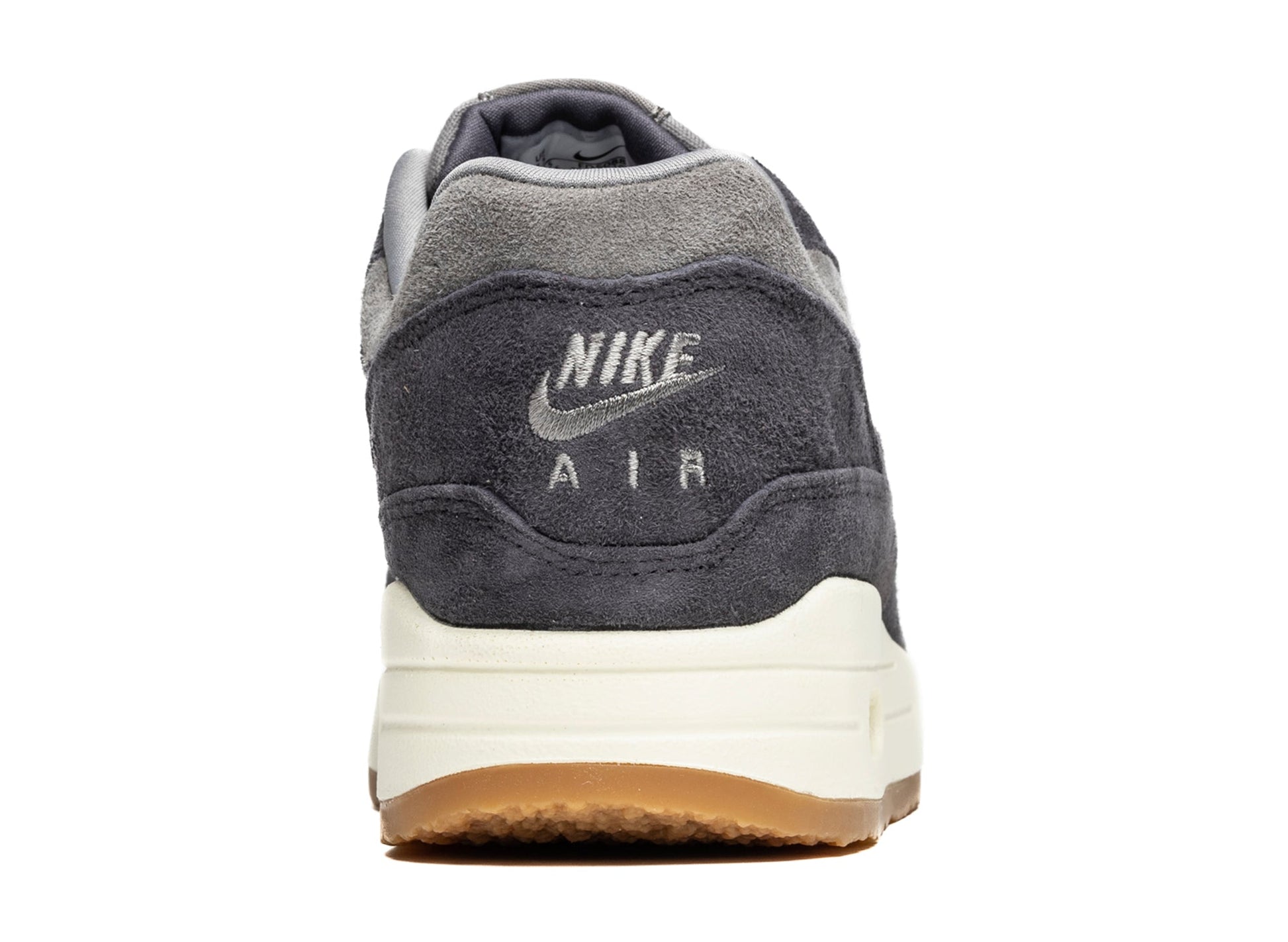 studio-shot-v9-44099