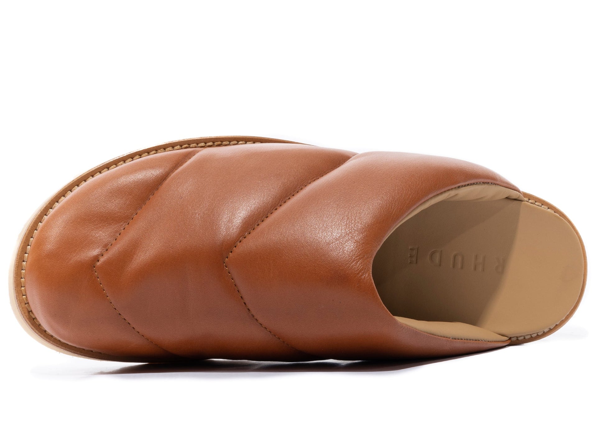 studio-shot-v9-92093