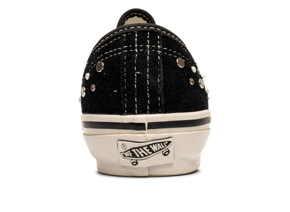 studio-shot-v9-52328