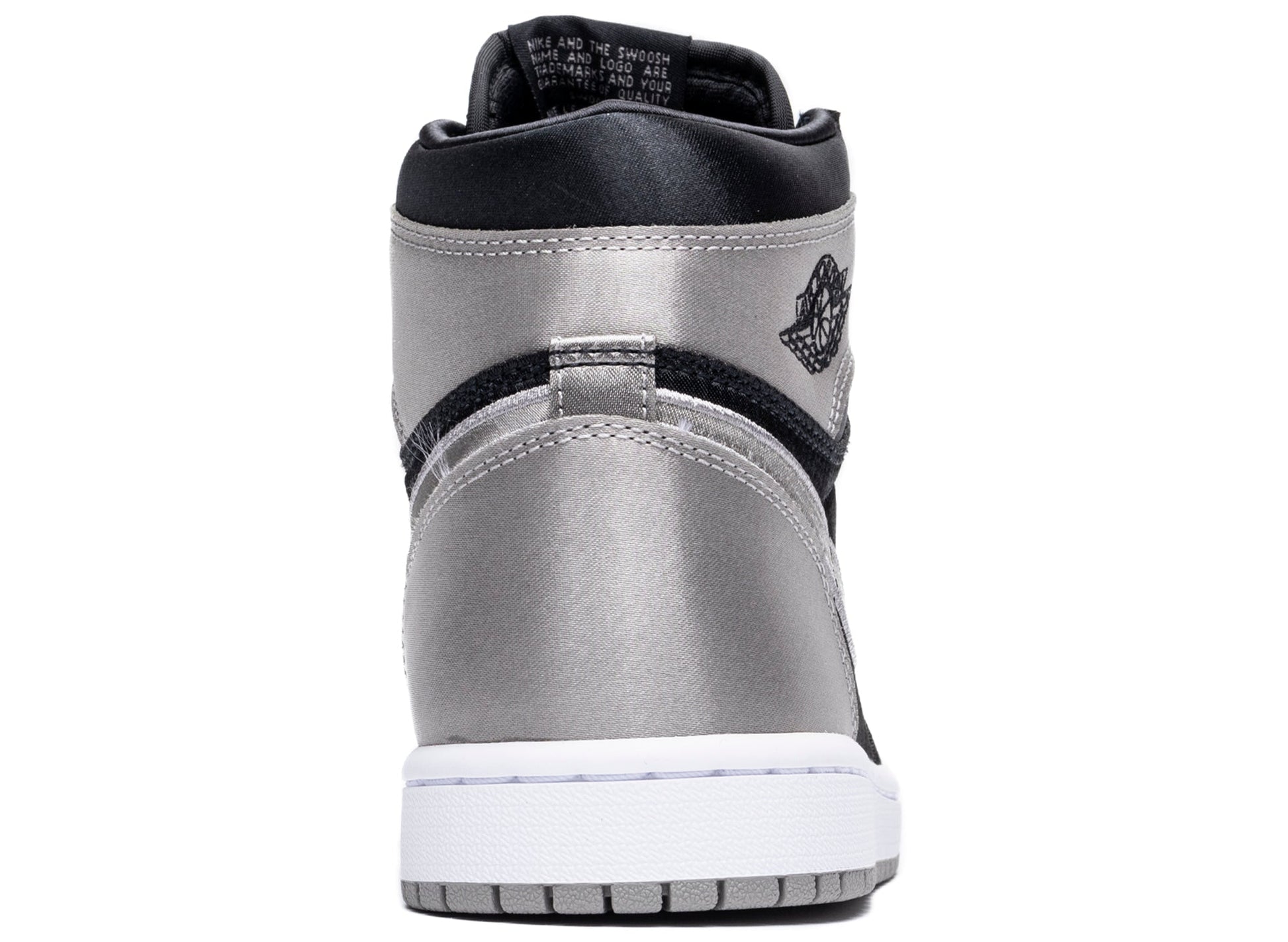 studio-shot-v9-30946