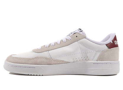 studio-shot-v9-94571