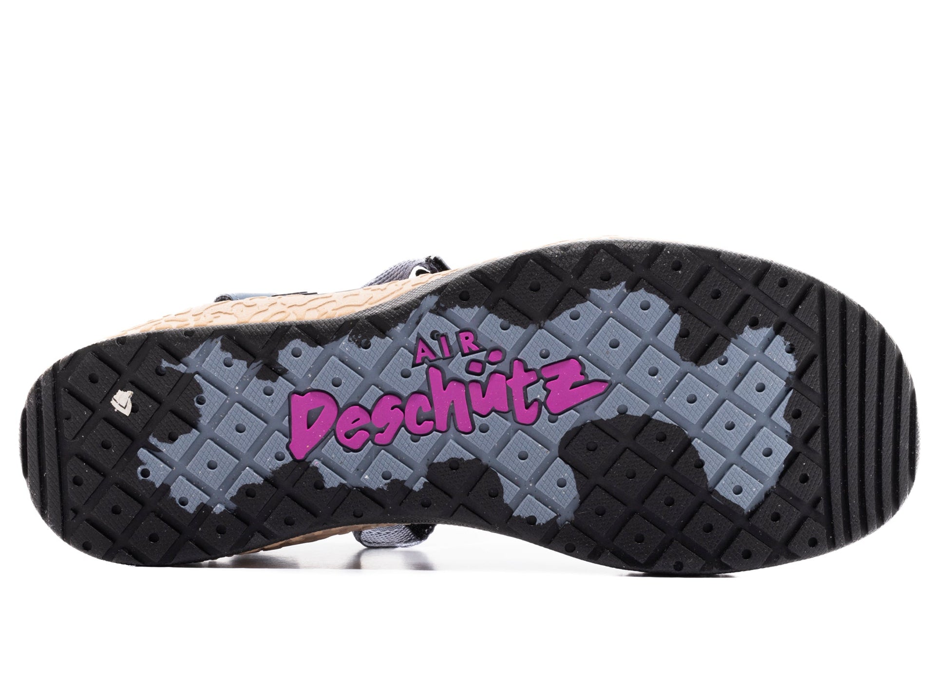 studio-shot-v9-82492