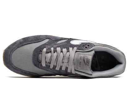 studio-shot-v9-15727