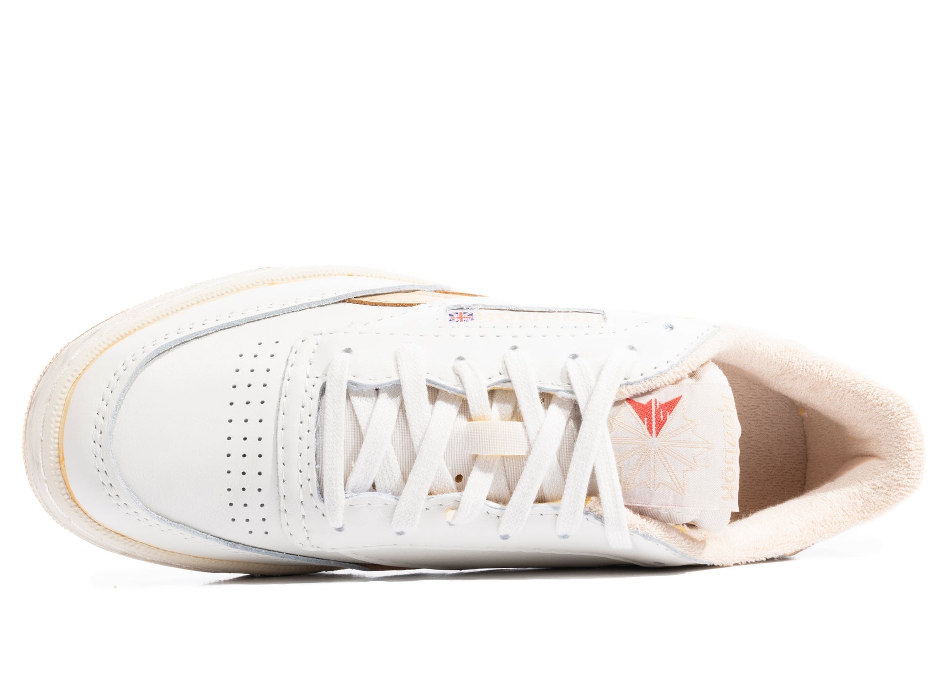 studio-shot-v9-45773