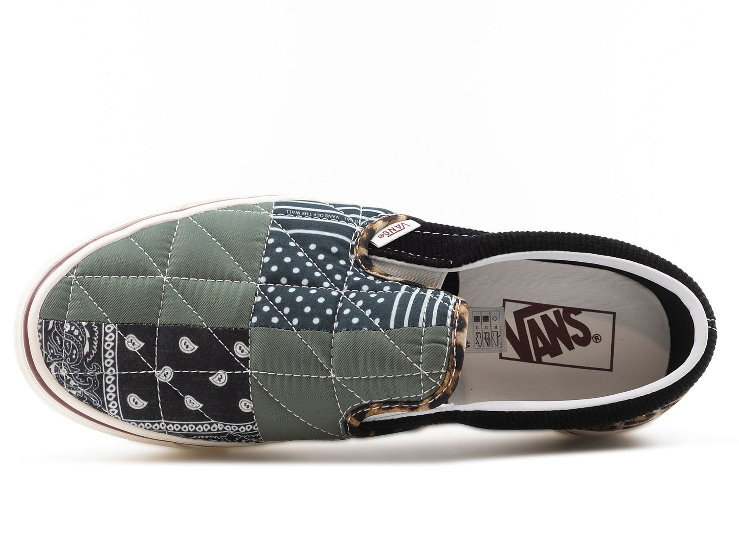 studio-shot-v9-14414