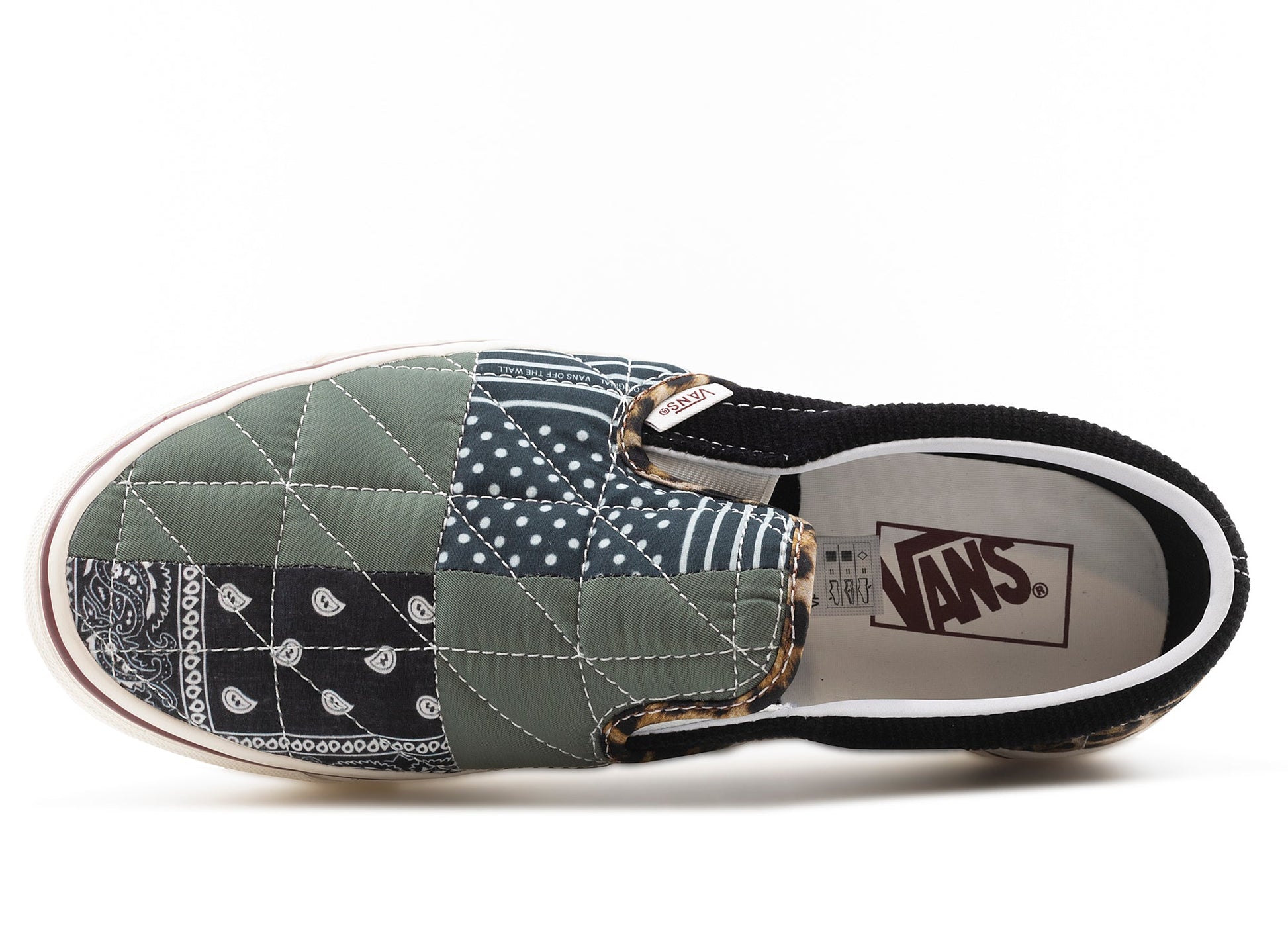 studio-shot-v9-14414