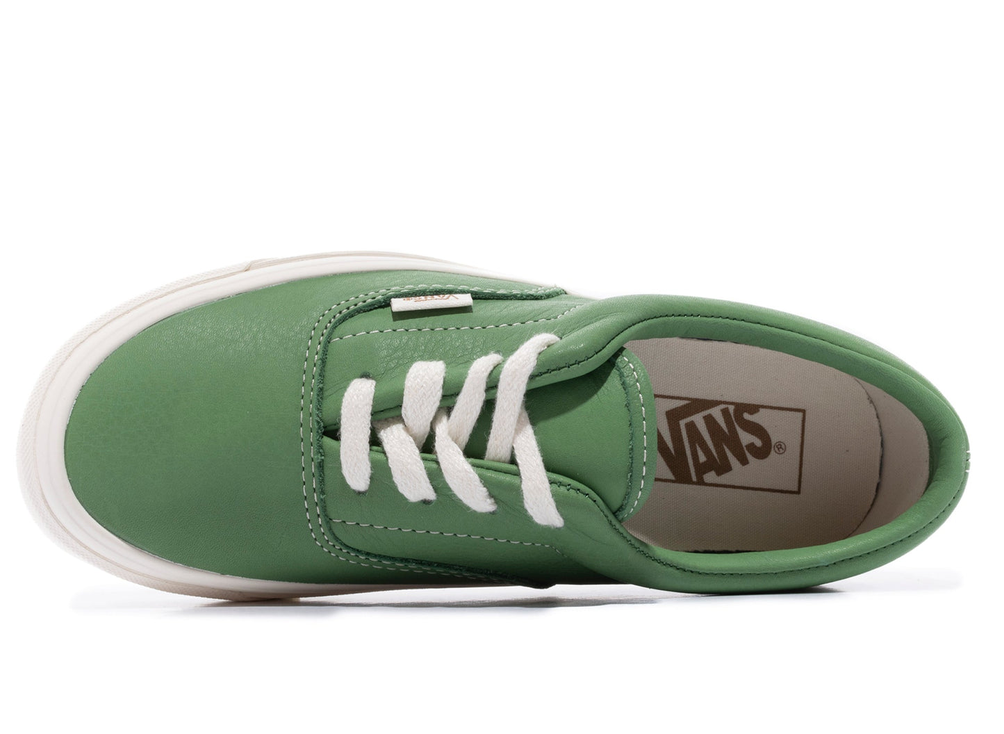 studio-shot-v9-18713