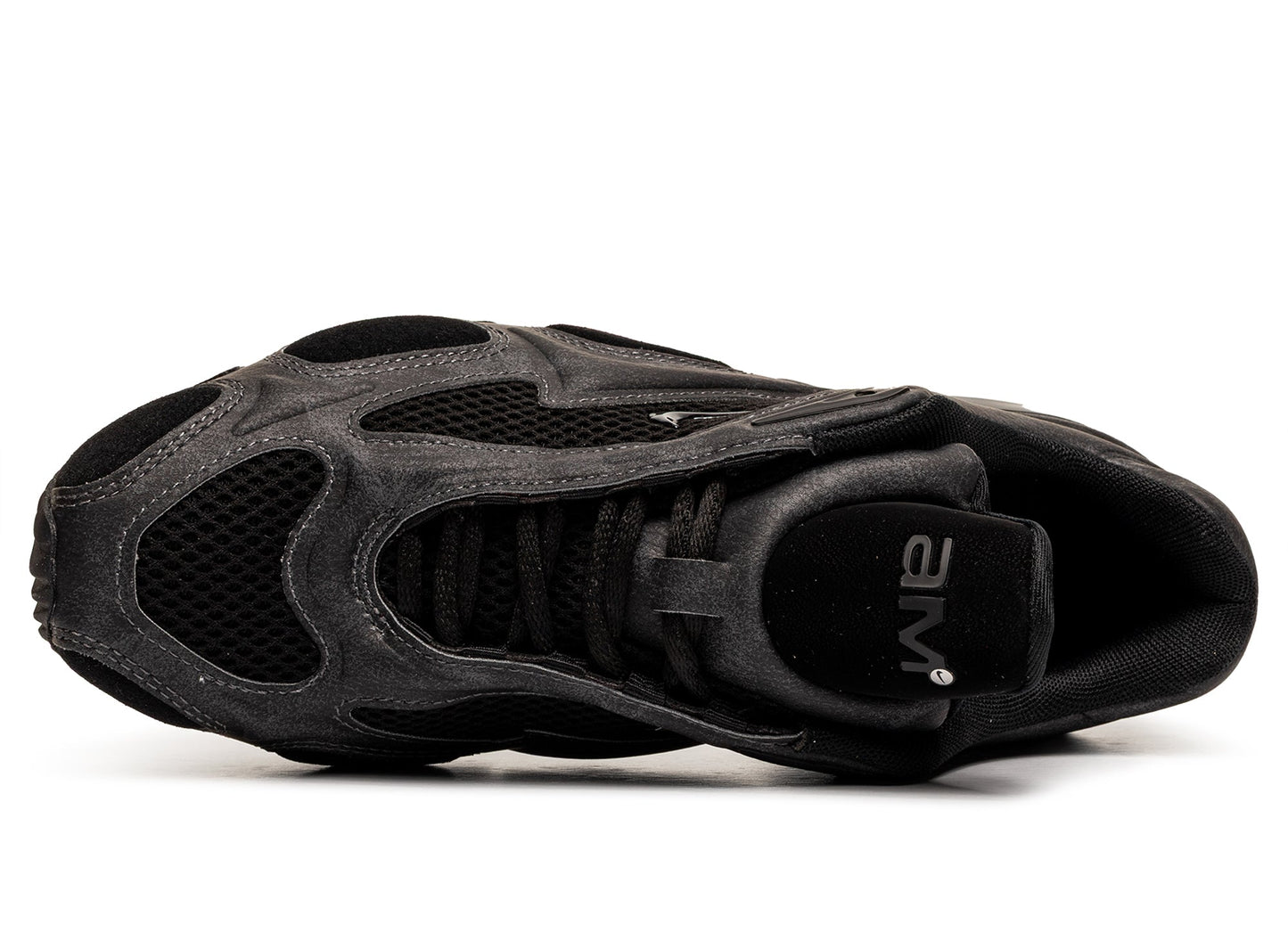 studio-shot-v9-59362