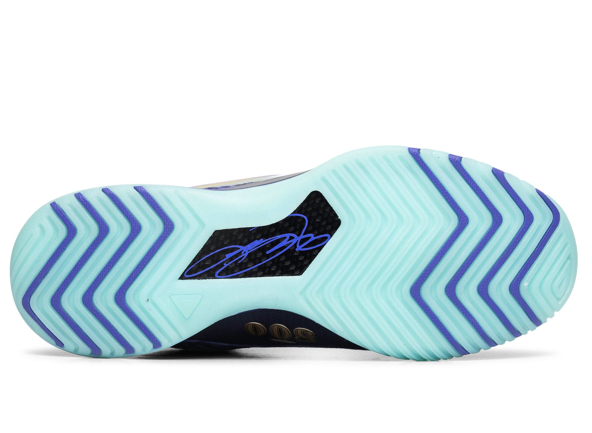 studio-shot-v9-56632