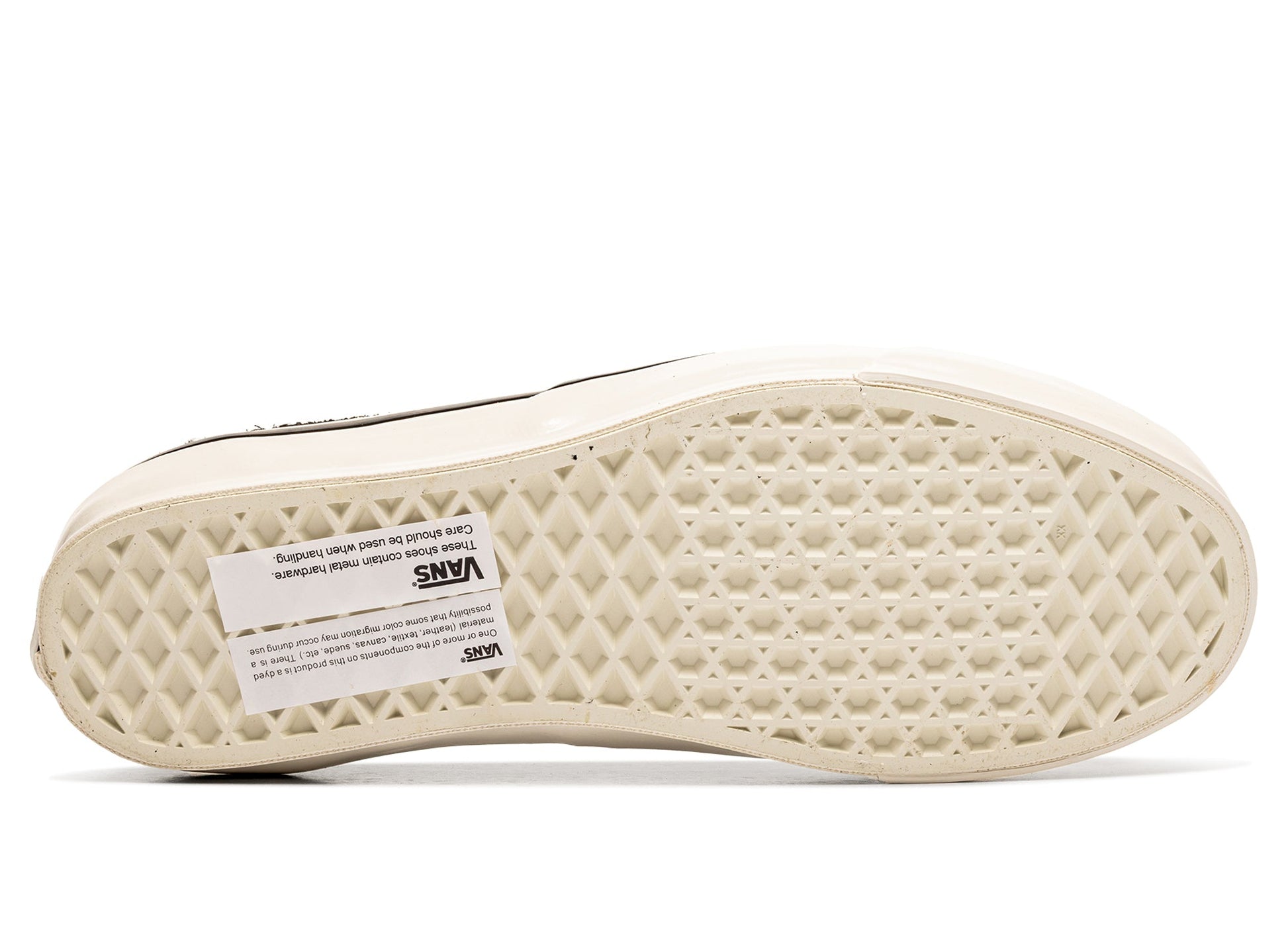 studio-shot-v9-71536