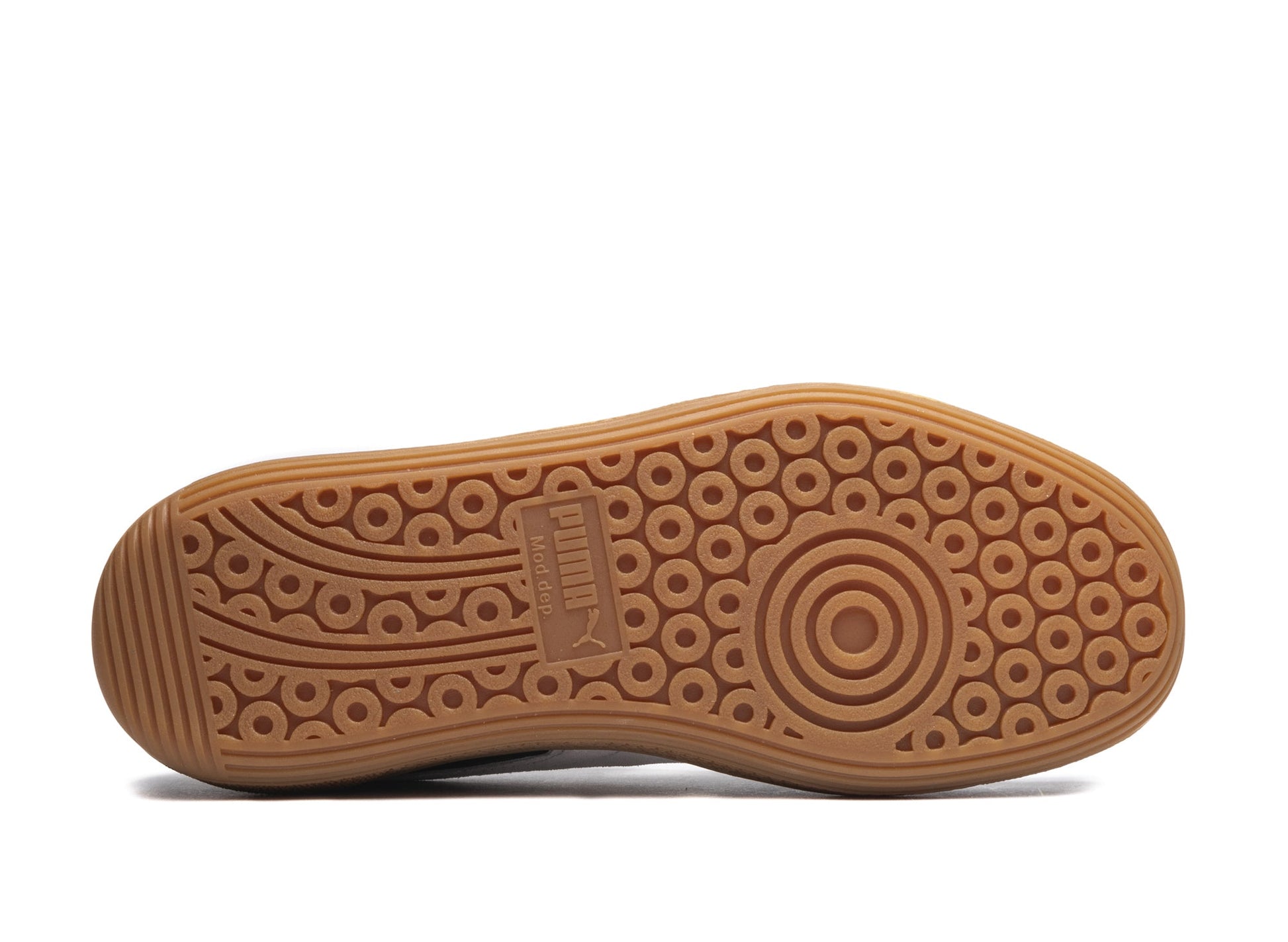 studio-shot-v9-37661