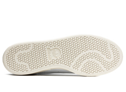 studio-shot-v9-29903