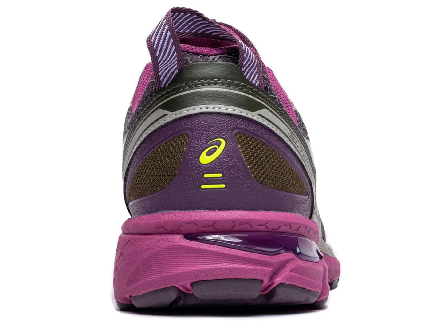 studio-shot-v9-78578