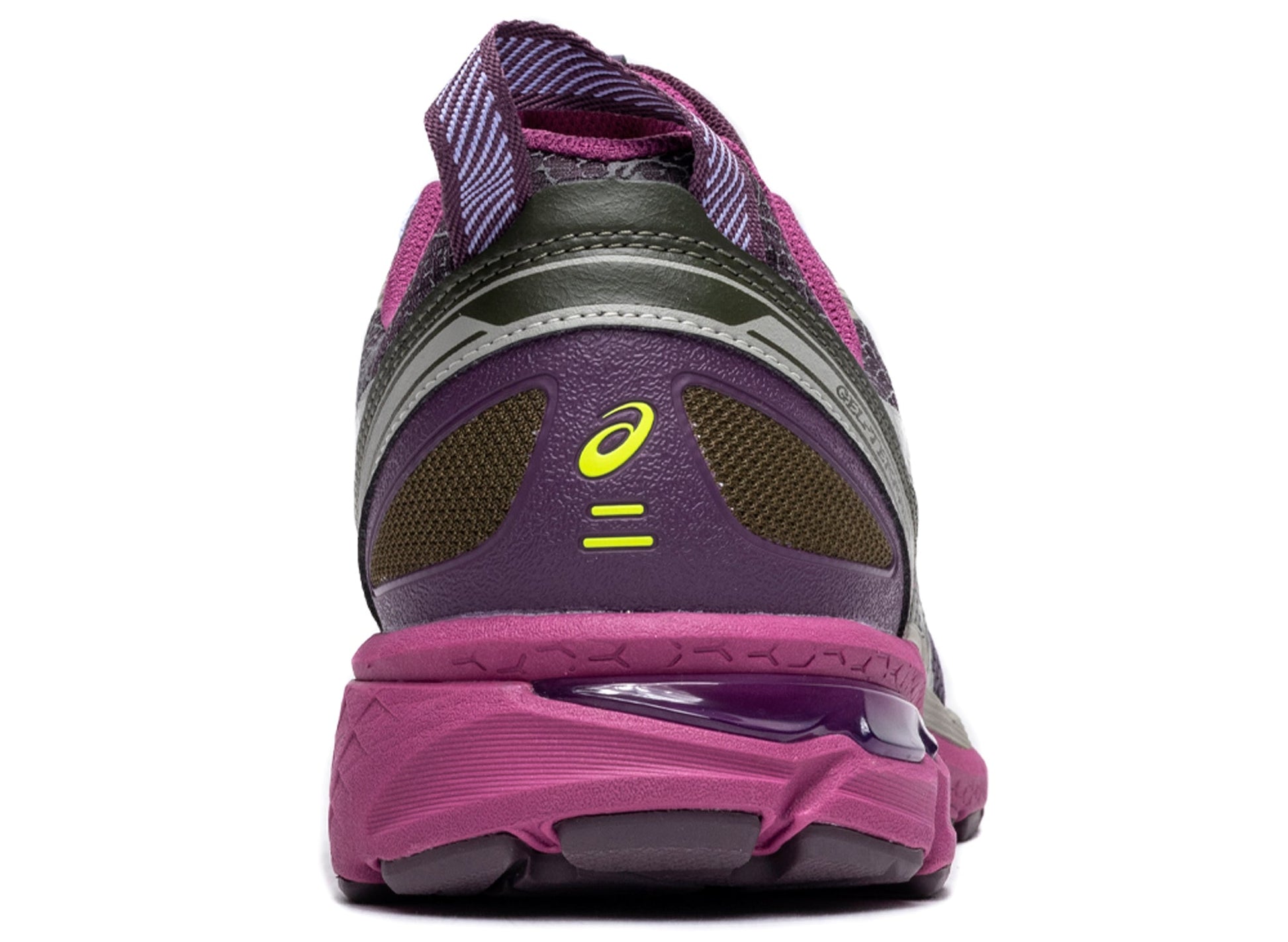 studio-shot-v9-78578